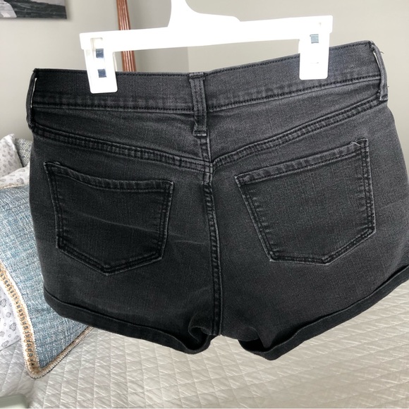 Old Navy Shorts - Picture 2 of 2
